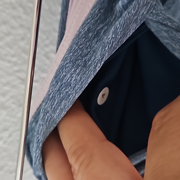 Lululemon Cropped Leggings size 4 - Picture 8 of 8